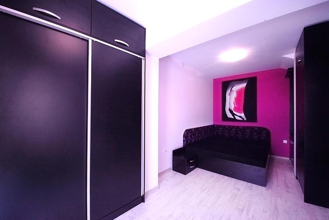 Private Apartment With Parking And Pool Balcsik Kültér fotó